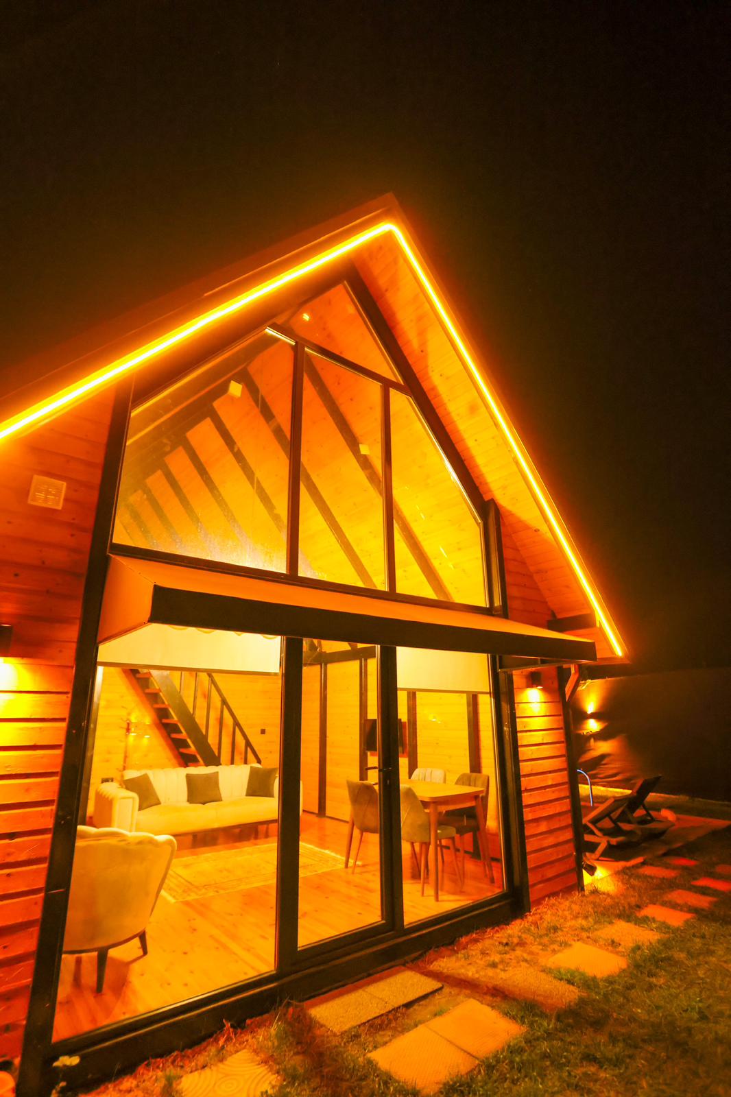 Seçkin Bungalov Isıtmalı Özel Havuzlu
